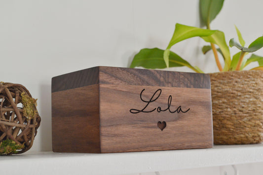 LovFur® Walnut Pet Urn – Timeless in Love